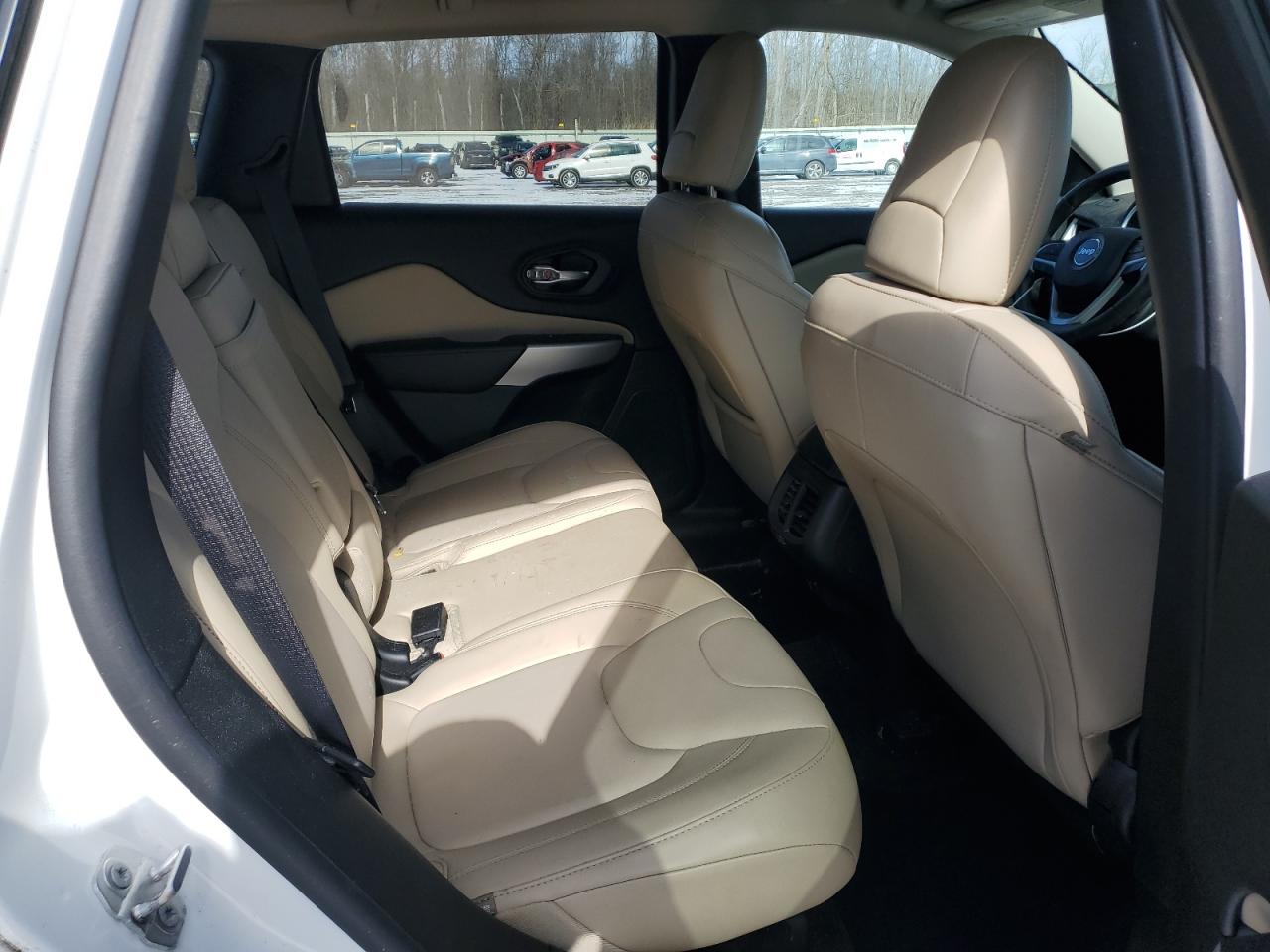 2018 Jeep Grand Cherokee - Image 11