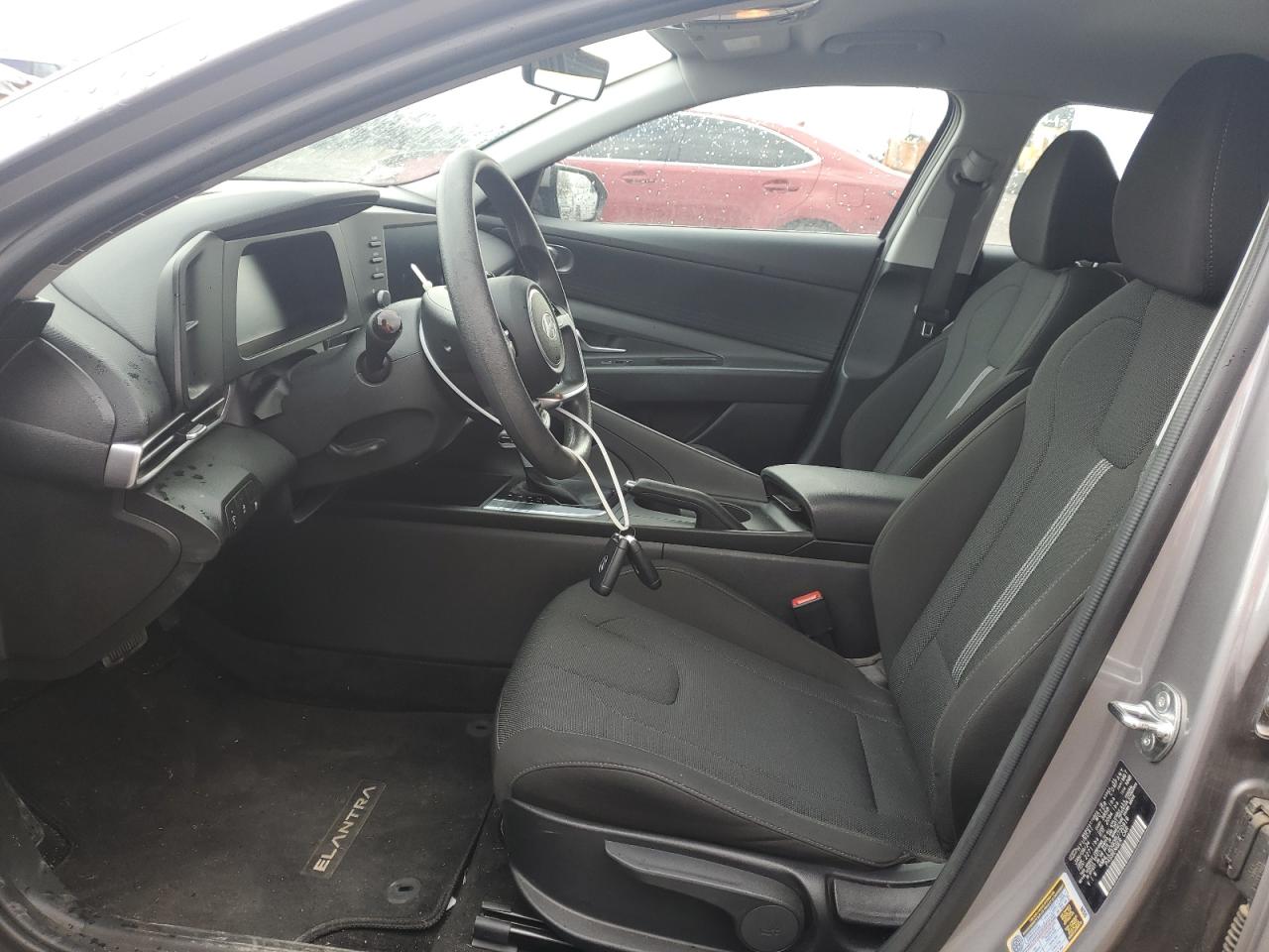 2024 Hyundai Elantra - Image 7