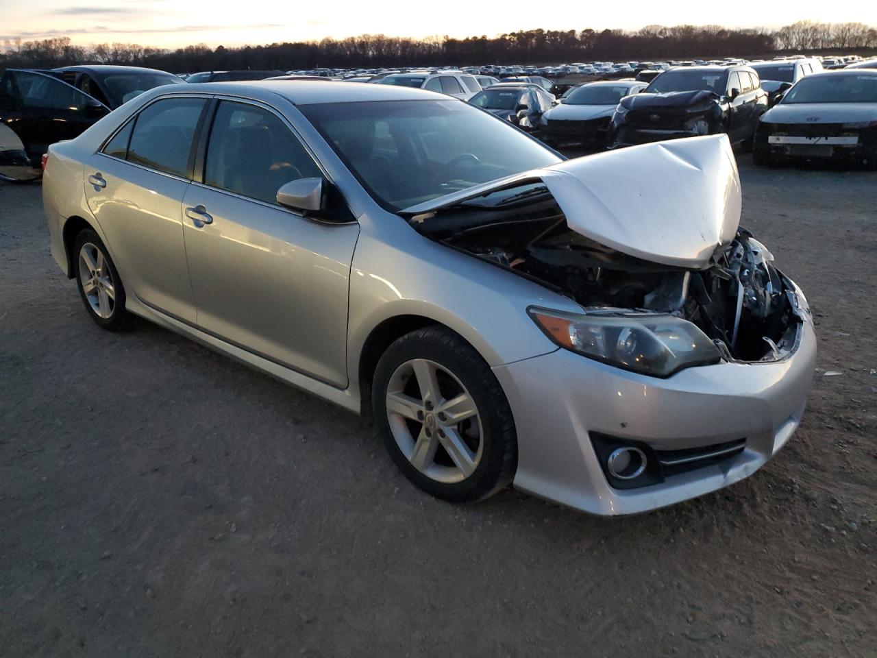 2014 Toyota Camry - Image 4