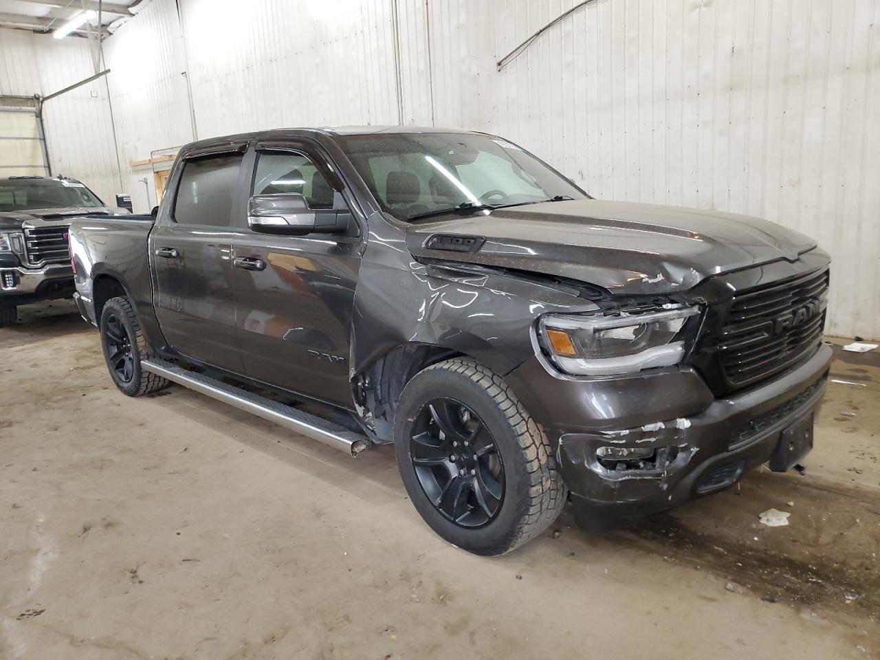 2020 RAM 1500 - Image 4