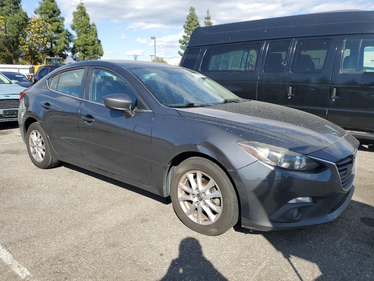 2015 Mazda 3 - Image 4