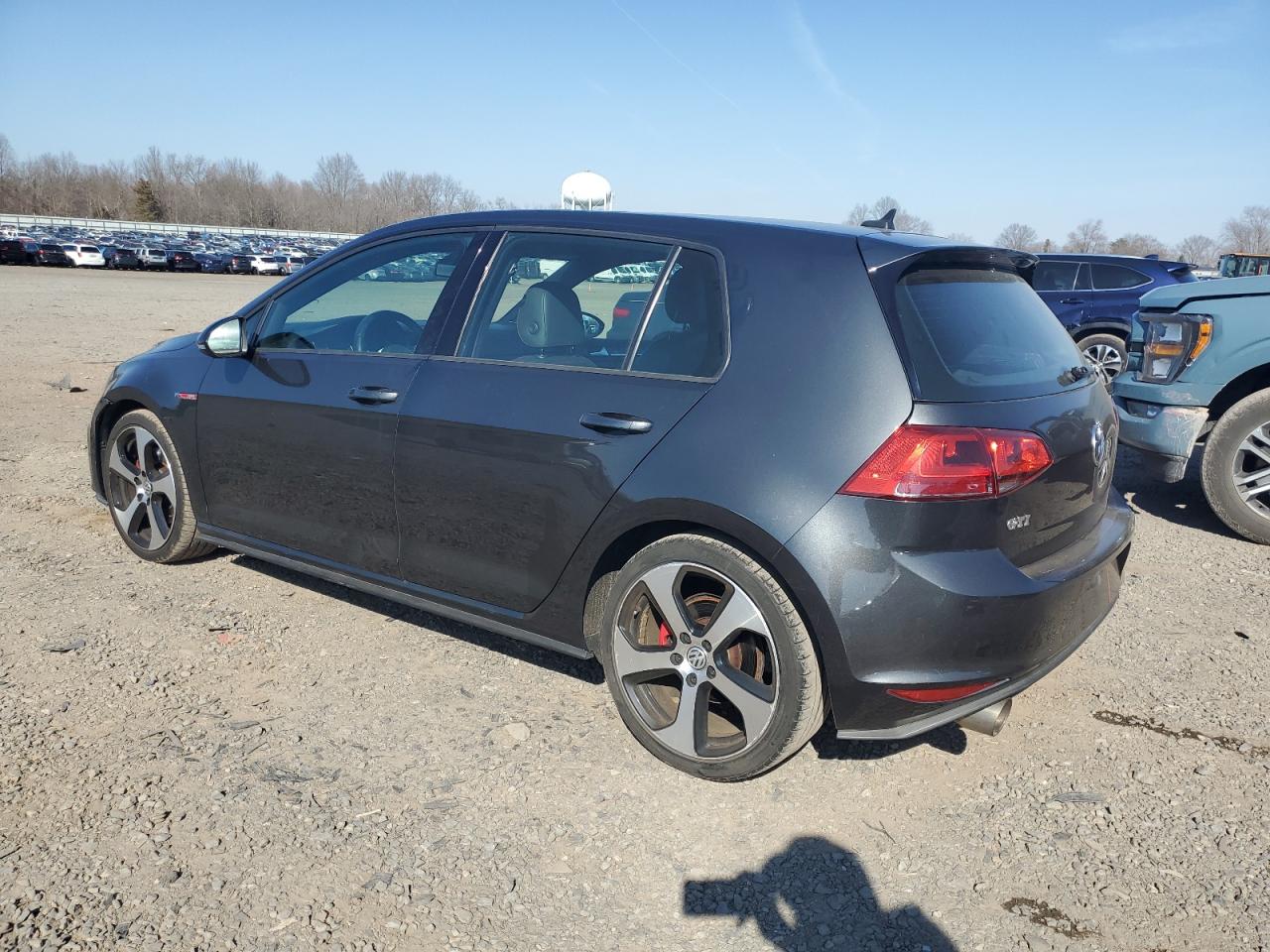 2015 Volkswagen GTI - Image 2