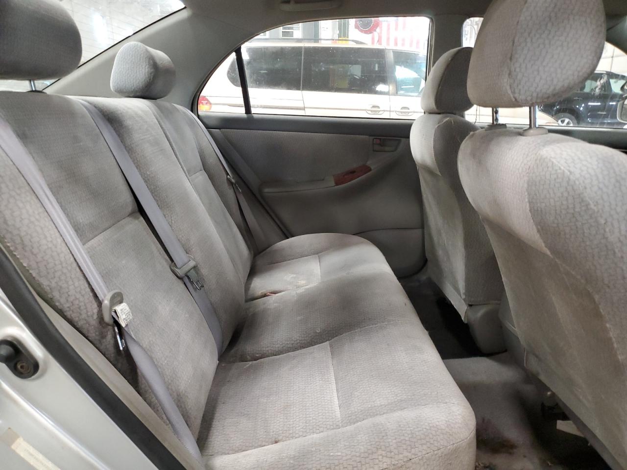 2004 Toyota Corolla - Image 10