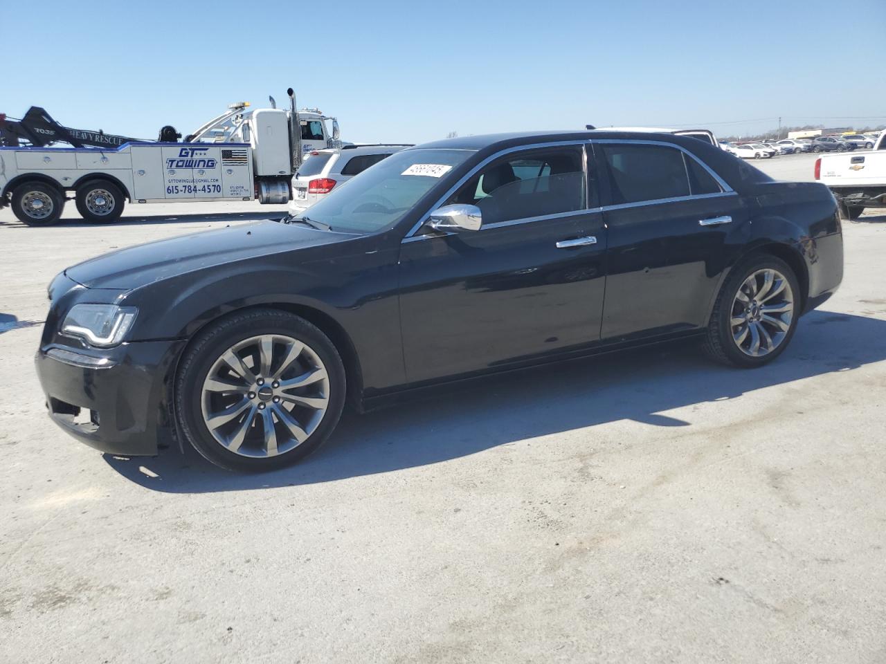 2011 Chrysler 300C zu verkaufen in Lebanon, TN - Front End