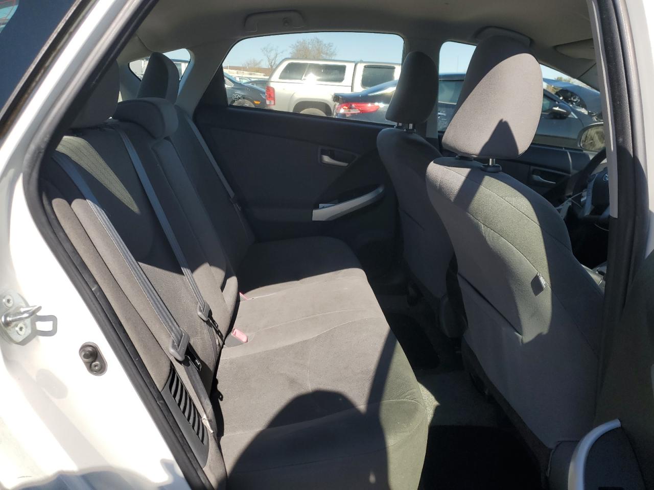 2015 Toyota Prius - Image 10