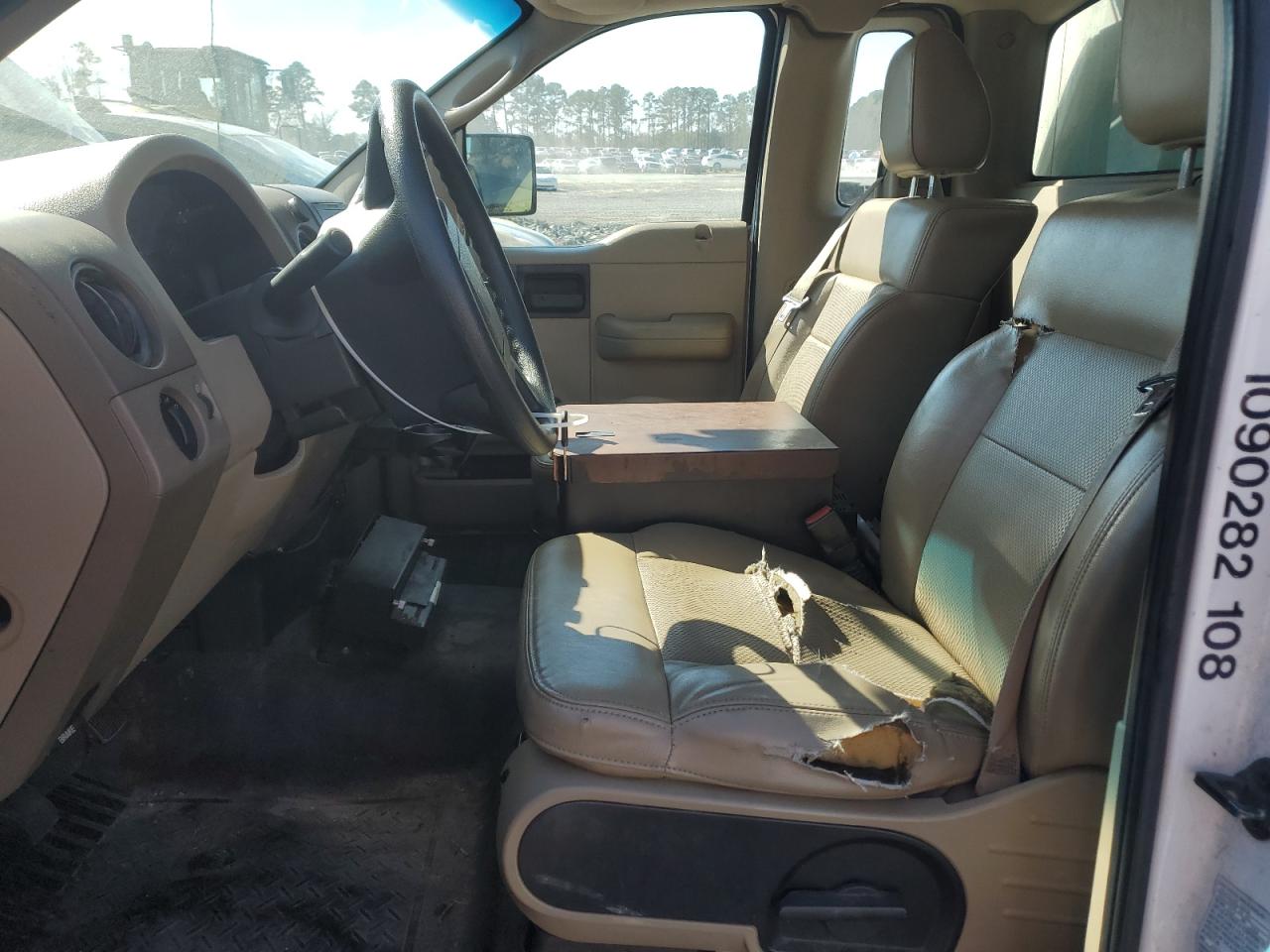 2008 Ford F150 VIN: 1FTRF12268KD93173 Lot: 50549075