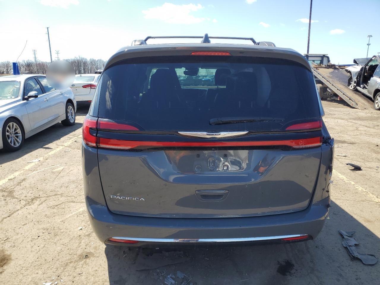 2022 Chrysler Pacifica Touring L VIN: 2C4RC1BG1NR197644 Lot: 50659645