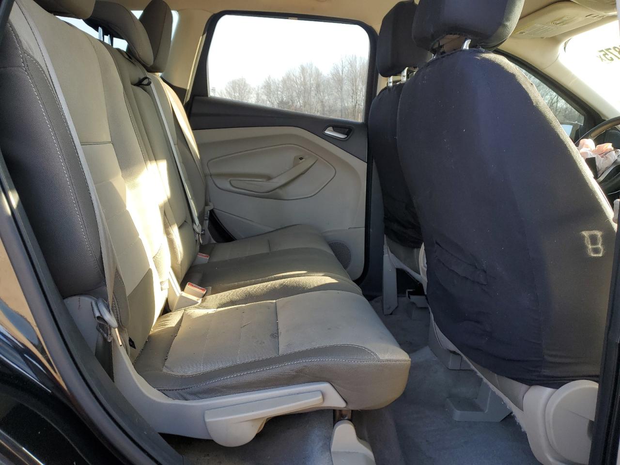 2015 Ford Escape - Image 11