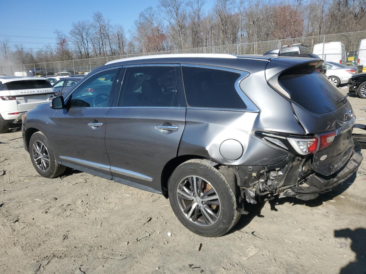 2016 Infiniti QX60 - Image 2