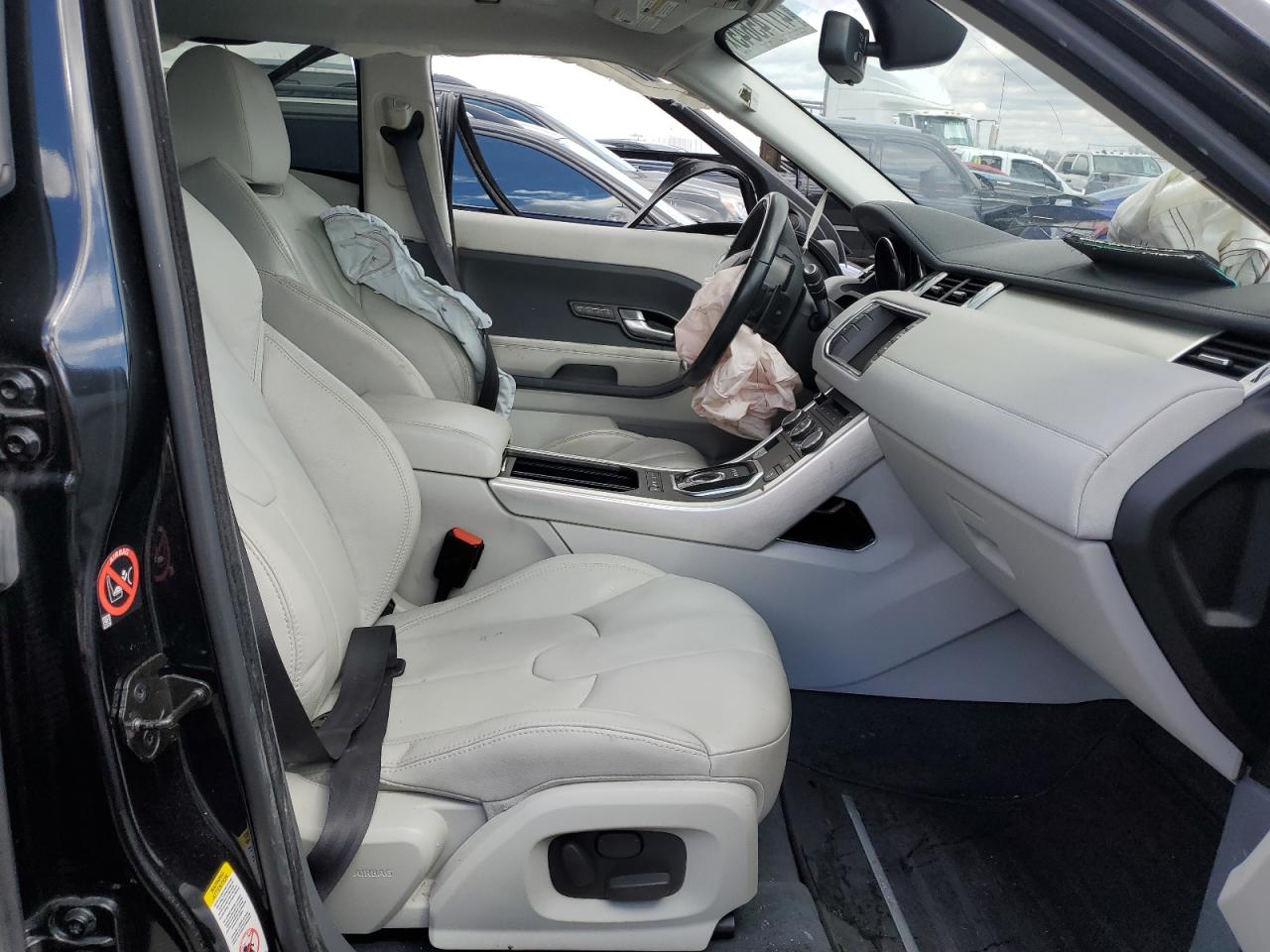 2015 Land Rover Range Rover - Image 7