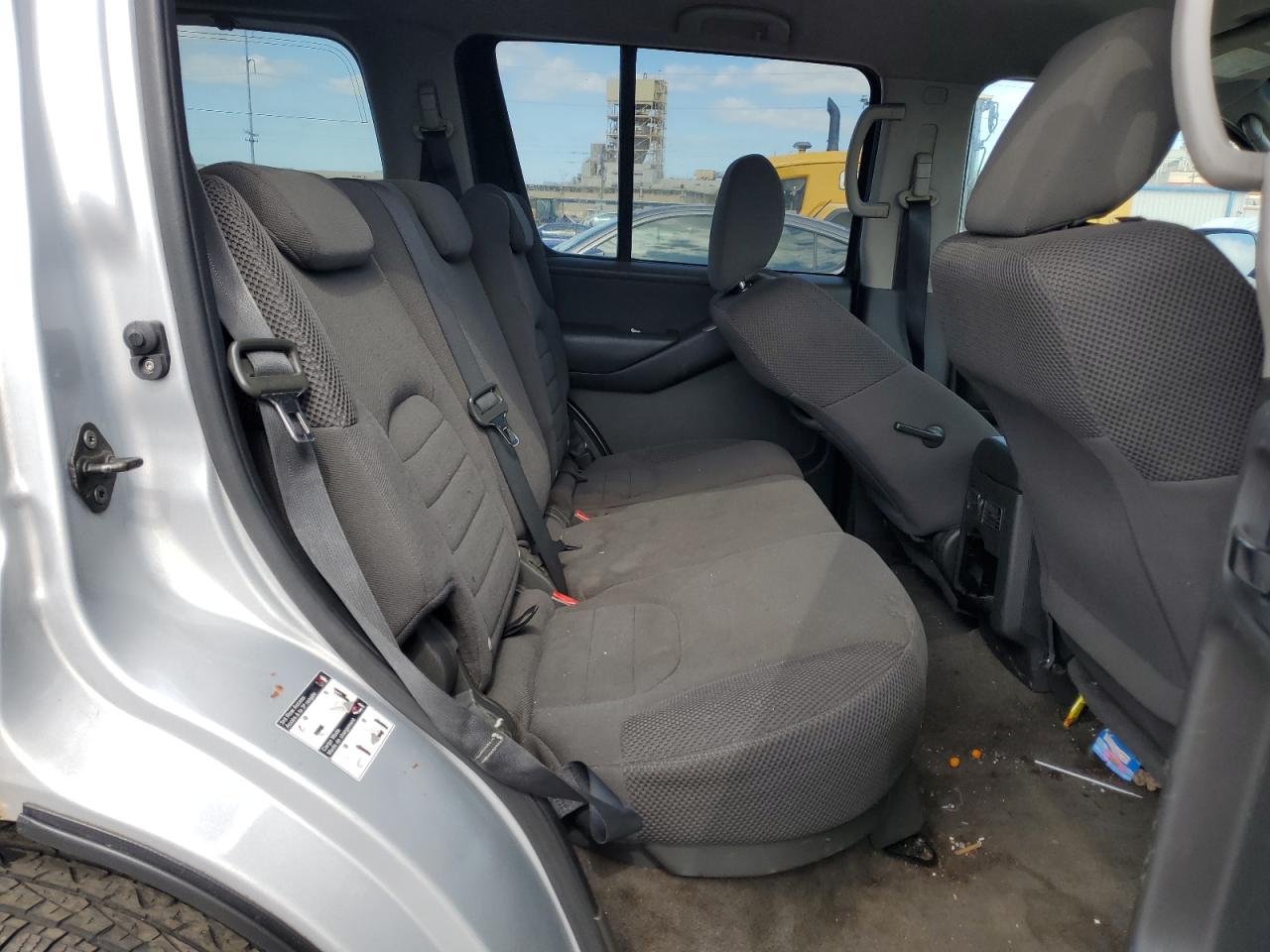 2011 Nissan Pathfinder - Image 11