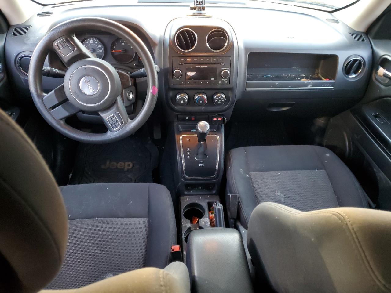 2012 Jeep Liberty (Patriot) - Image 8