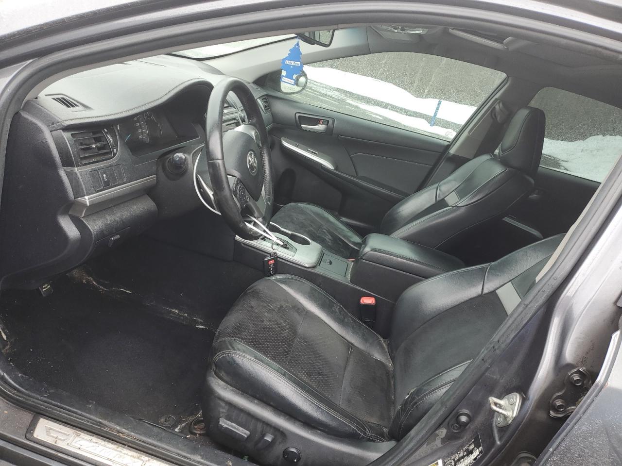 2014 Toyota Camry - Image 7