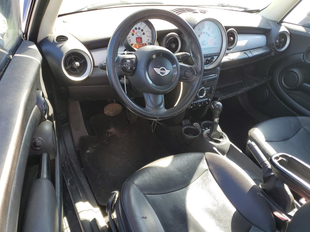 2013 Mini Cooper VIN: WMWSU3C51DT684922 Lot: 49670745