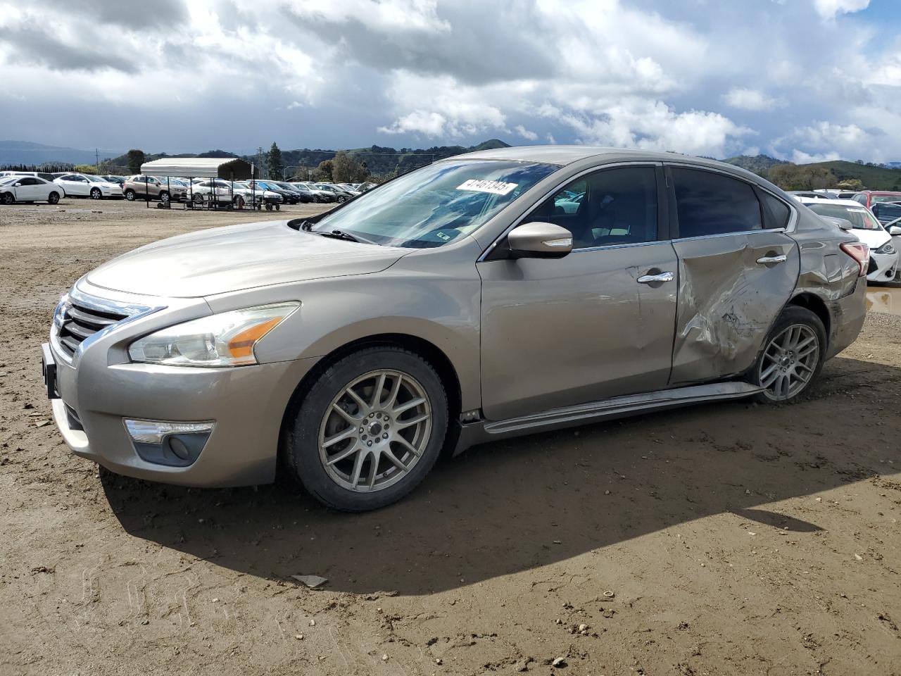 2013 Nissan Altima - Image 1