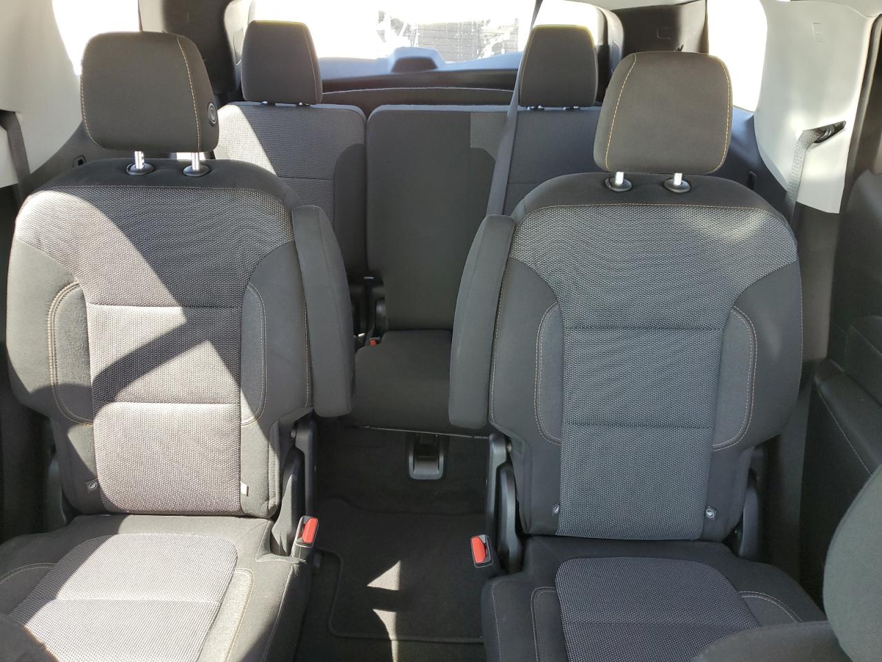 2018 Chevrolet Traverse - Image 10