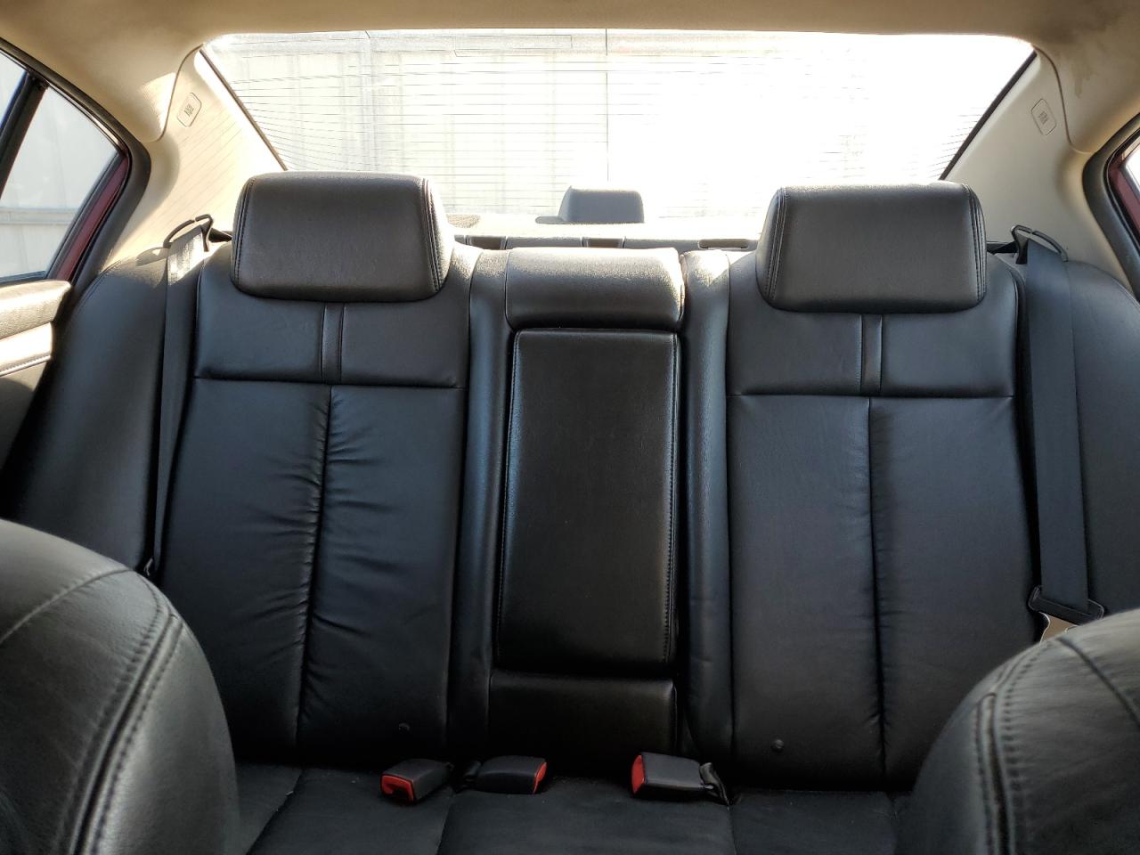 2010 Nissan Altima - Image 10