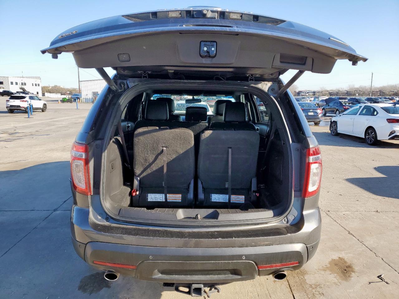 2015 Ford Explorer - Image 6