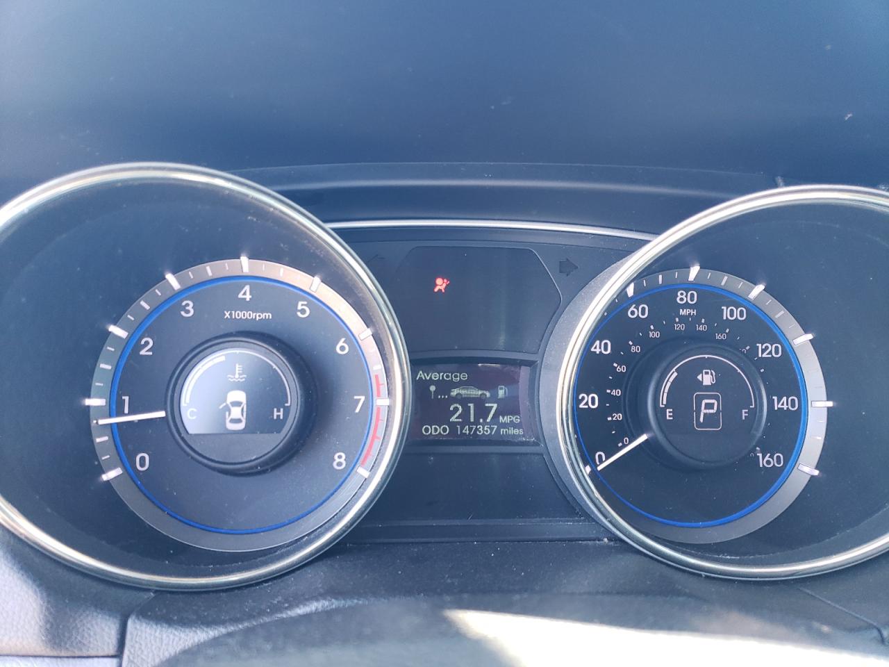 2013 Hyundai Sonata - Image 9