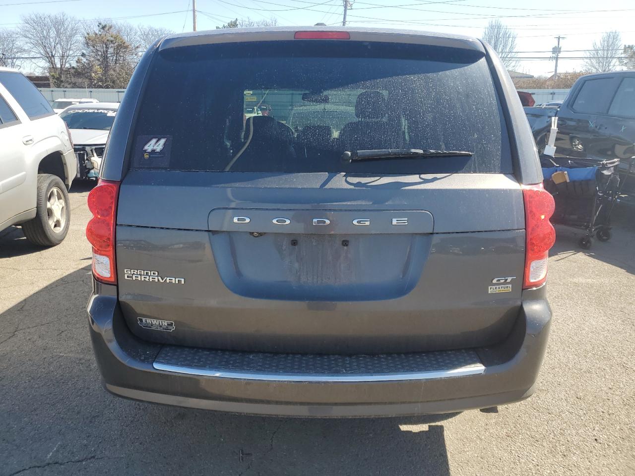 2019 Dodge Caravan - Image 6