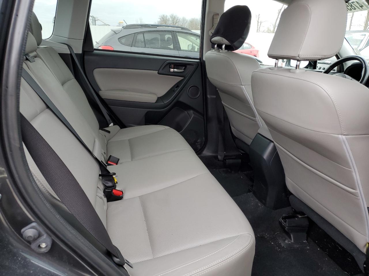 2018 Subaru Forester - Image 11