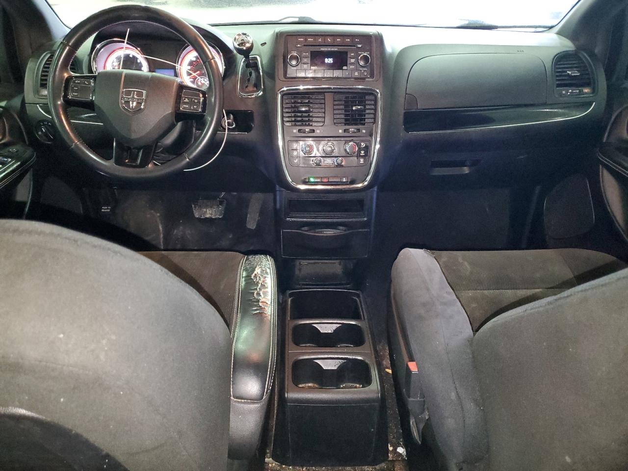 2016 Dodge Caravan - Image 8