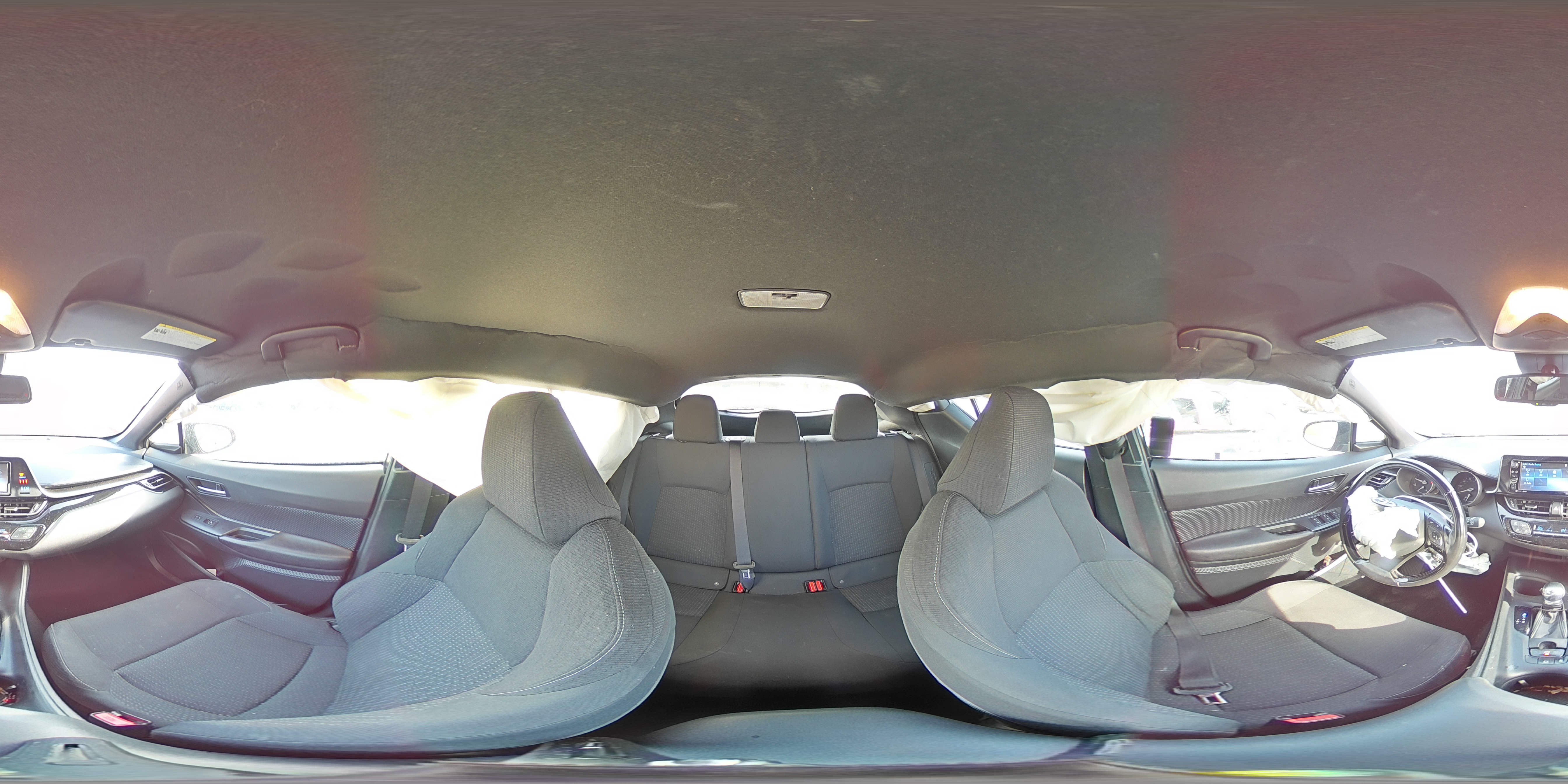 2018 Toyota C-HR - Image 14