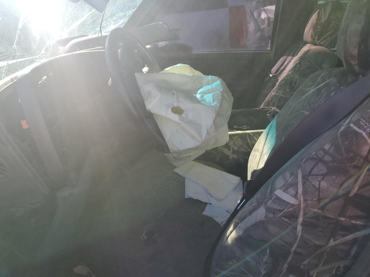2005 Chevrolet Silverado - Image 7