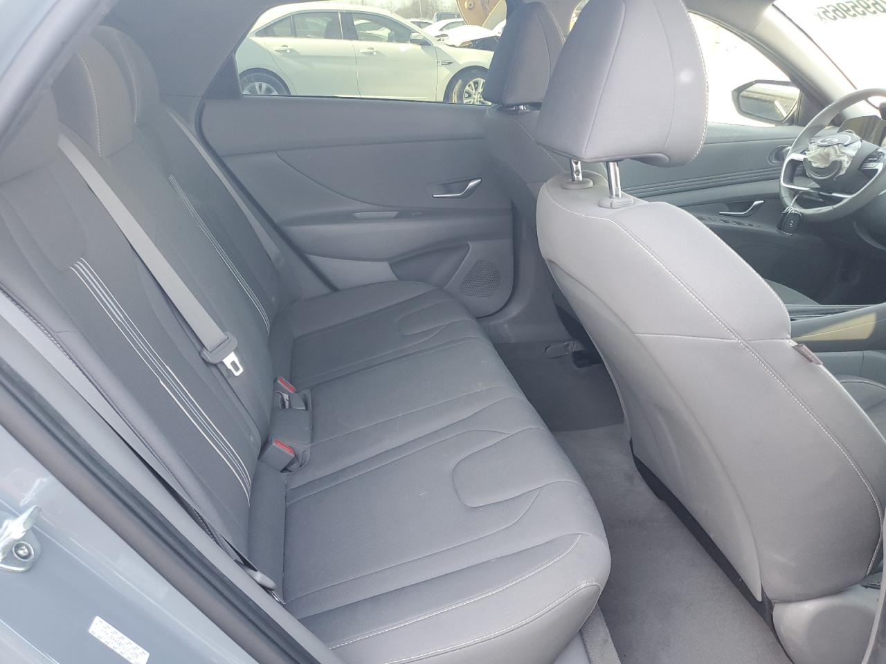 2021 Hyundai Elantra - Image 10