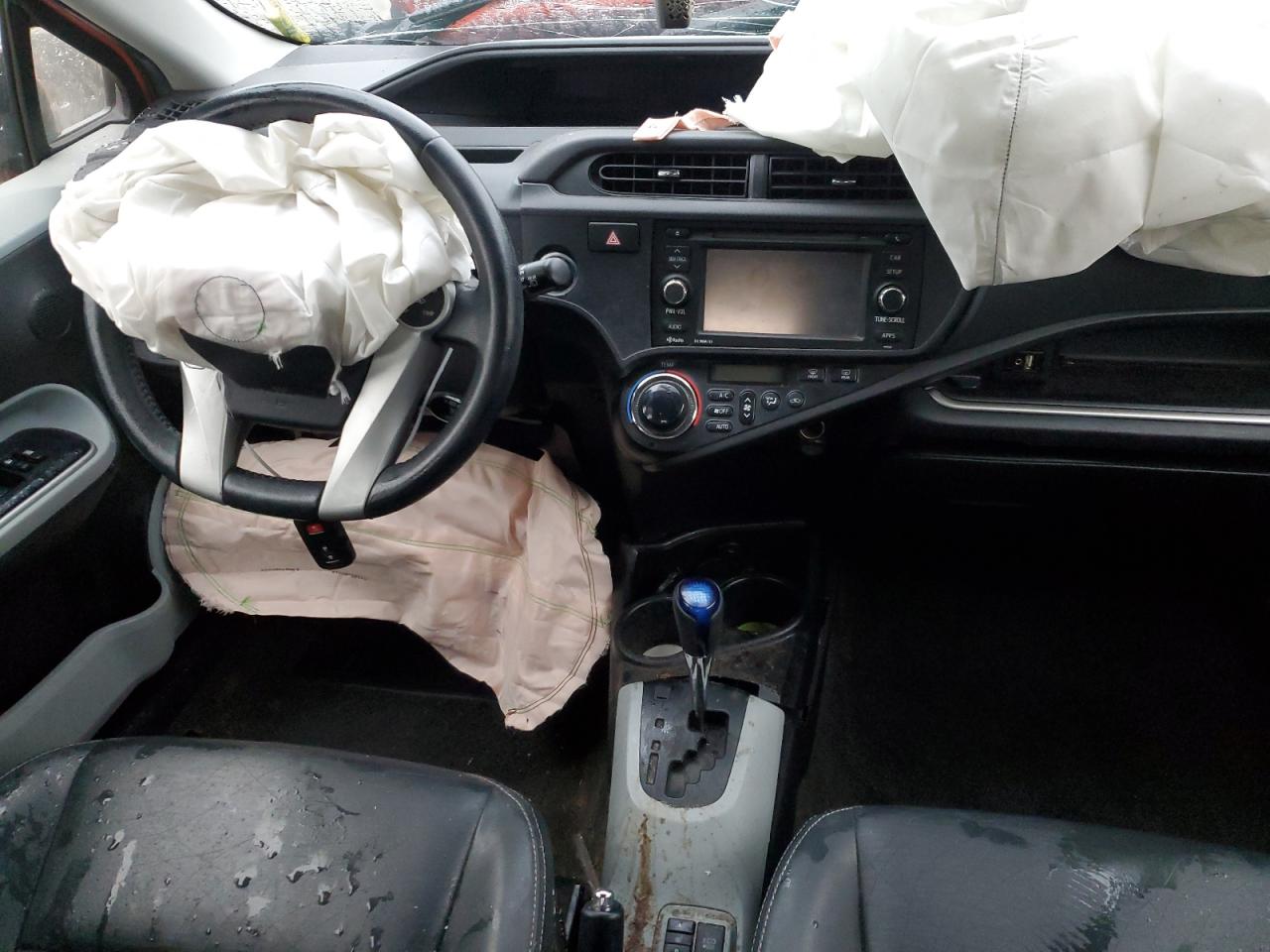 2014 Toyota Prius - Image 8