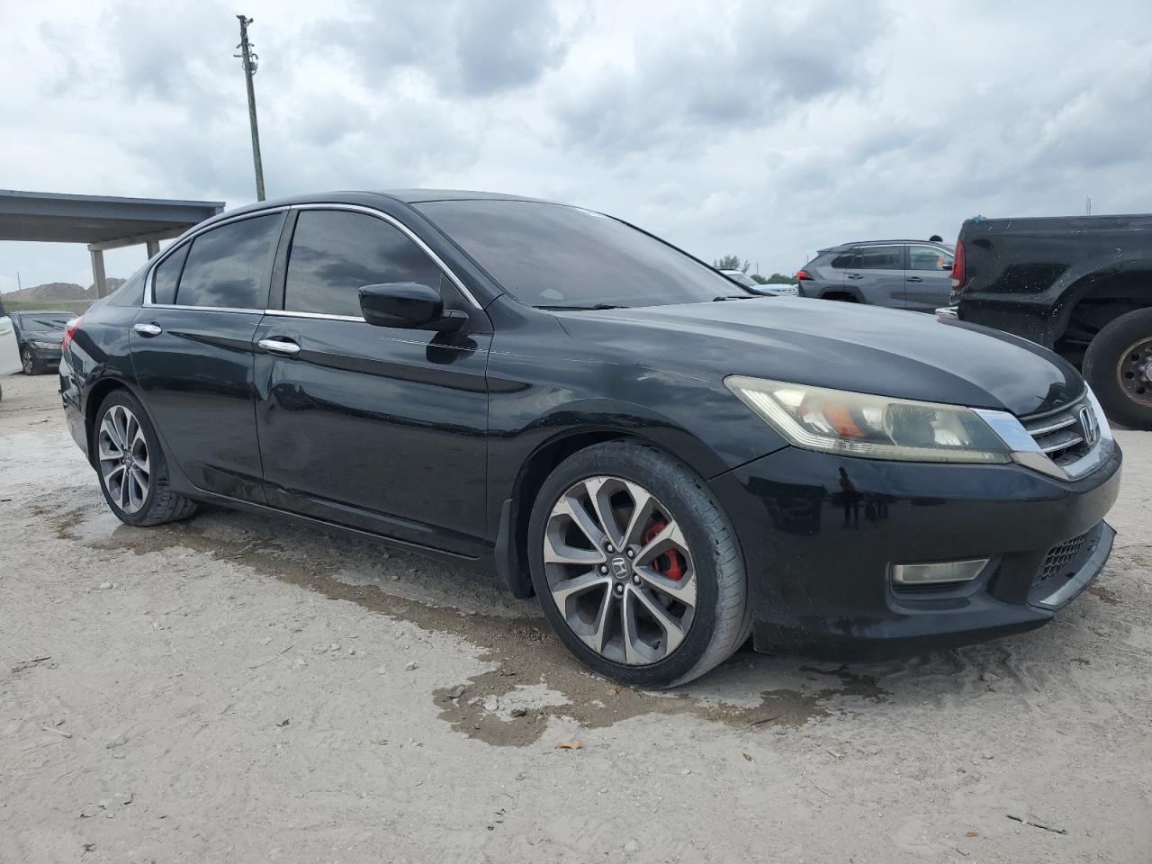 2013 Honda Accord - Image 4