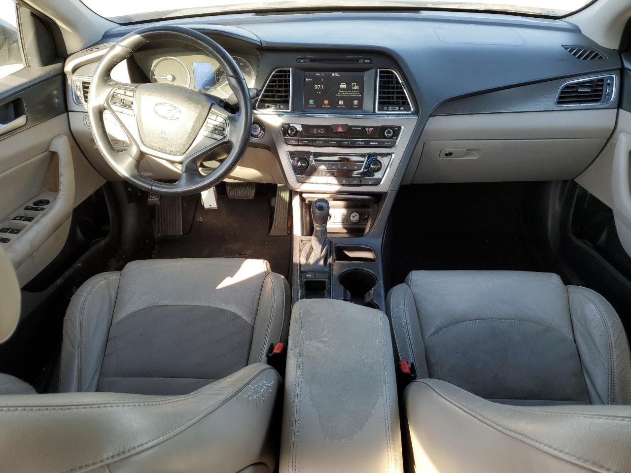 2017 Hyundai Sonata - Image 8