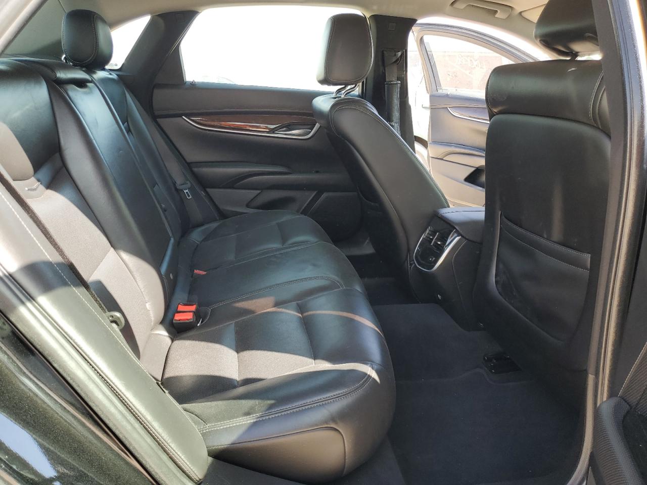 2017 Cadillac XTS - Image 10