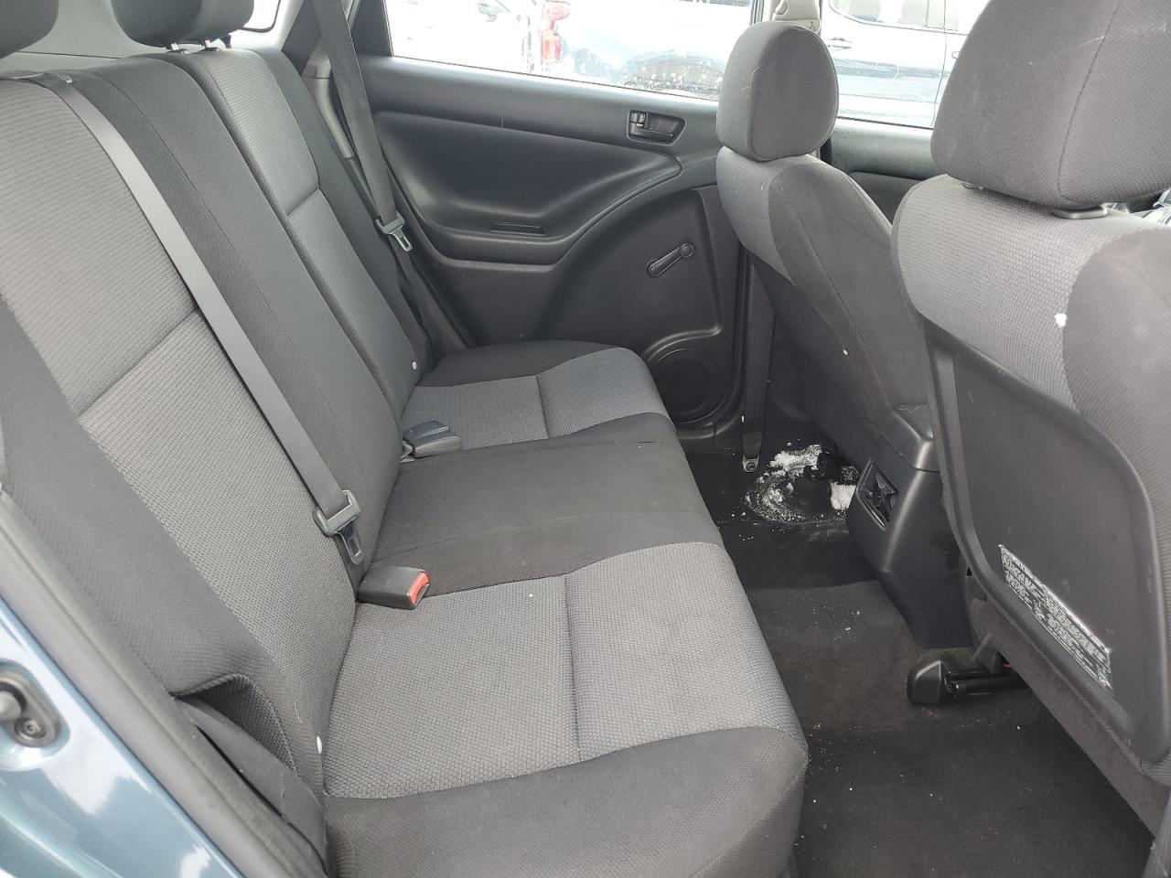 2008 Pontiac Vibe - Image 11