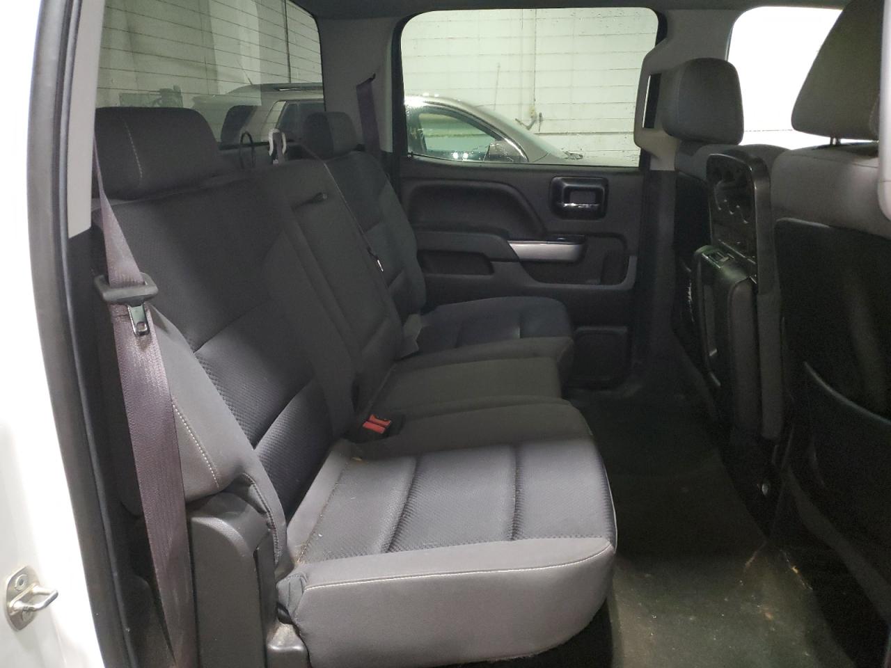 2014 Chevrolet Silverado - Image 10