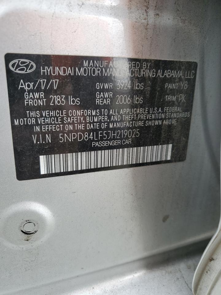 2018 Hyundai Elantra - Image 12