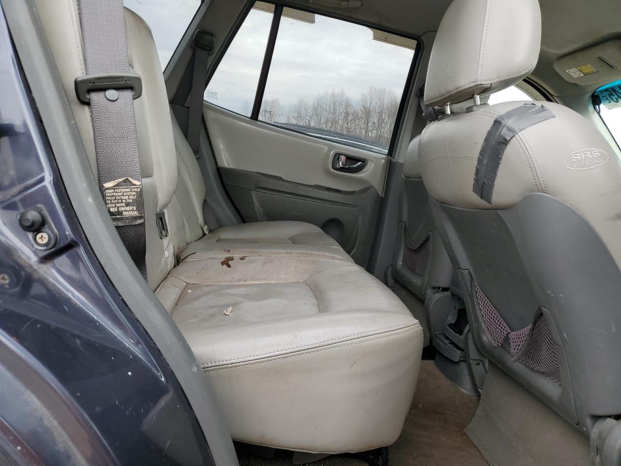 2006 Hyundai Santa Fe - Image 11