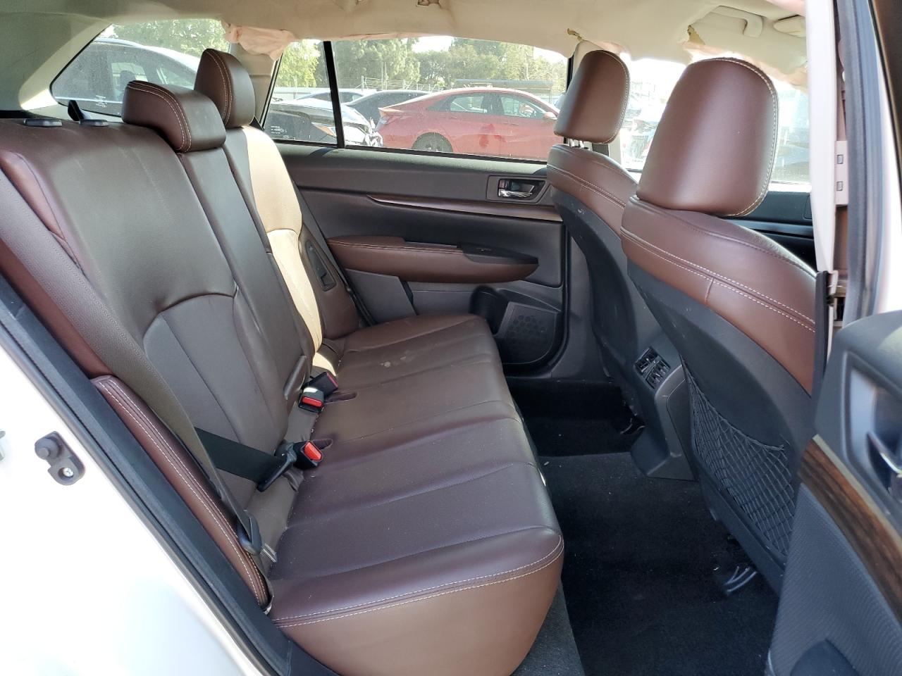 2014 Subaru Outback - Image 11