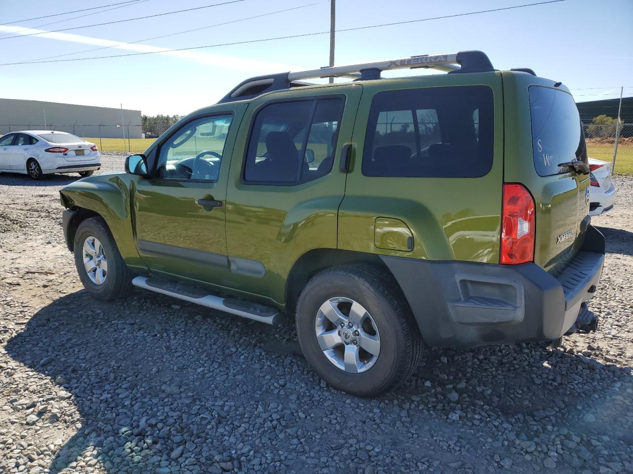 2011 Nissan XTerra - Image 2