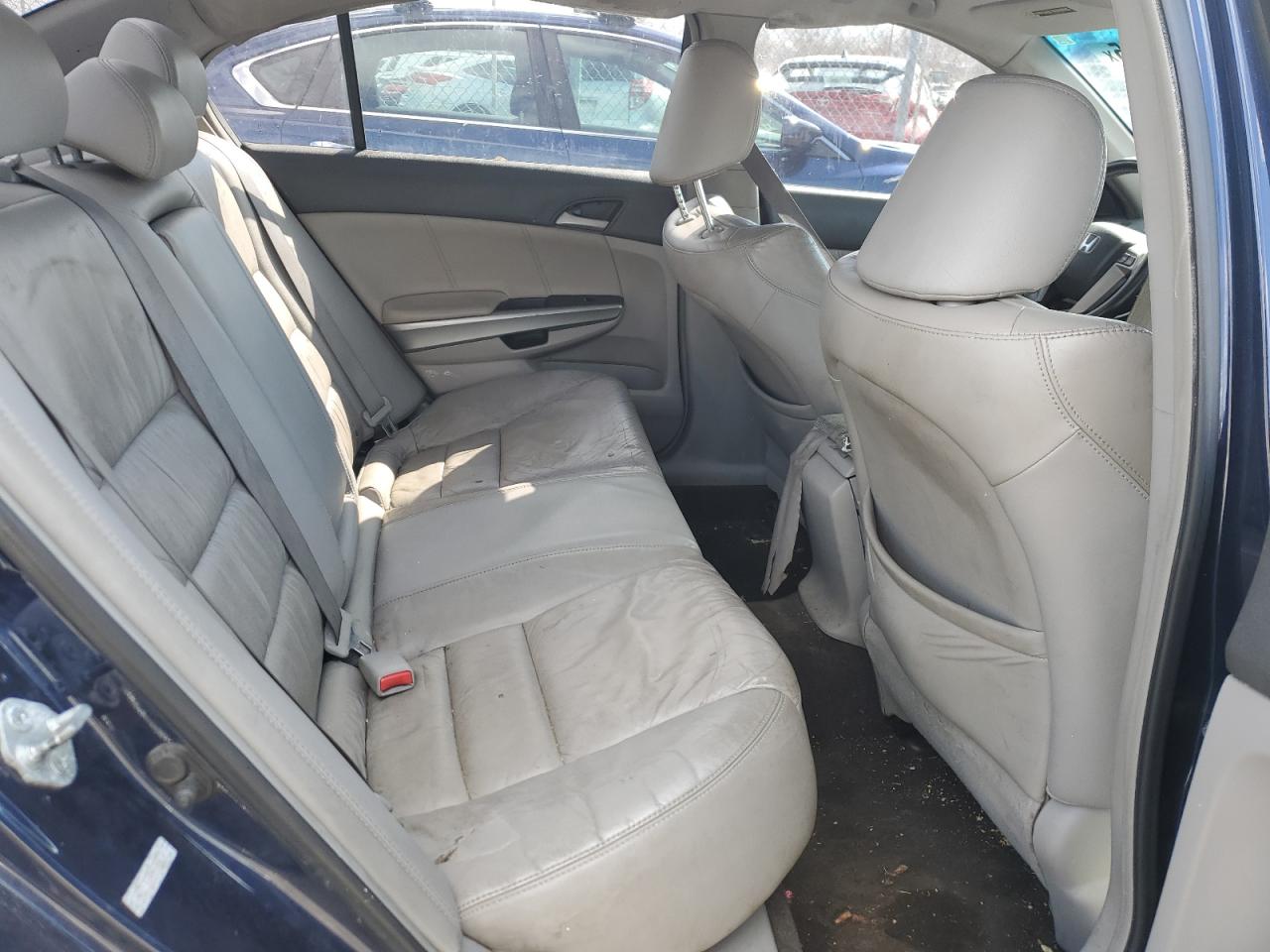 2009 Honda Accord - Image 10