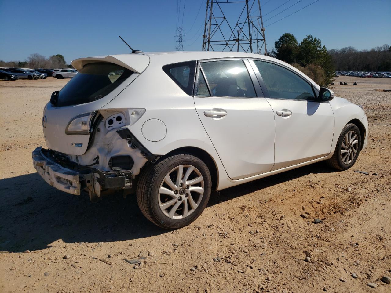 2013 Mazda 3 - Image 3