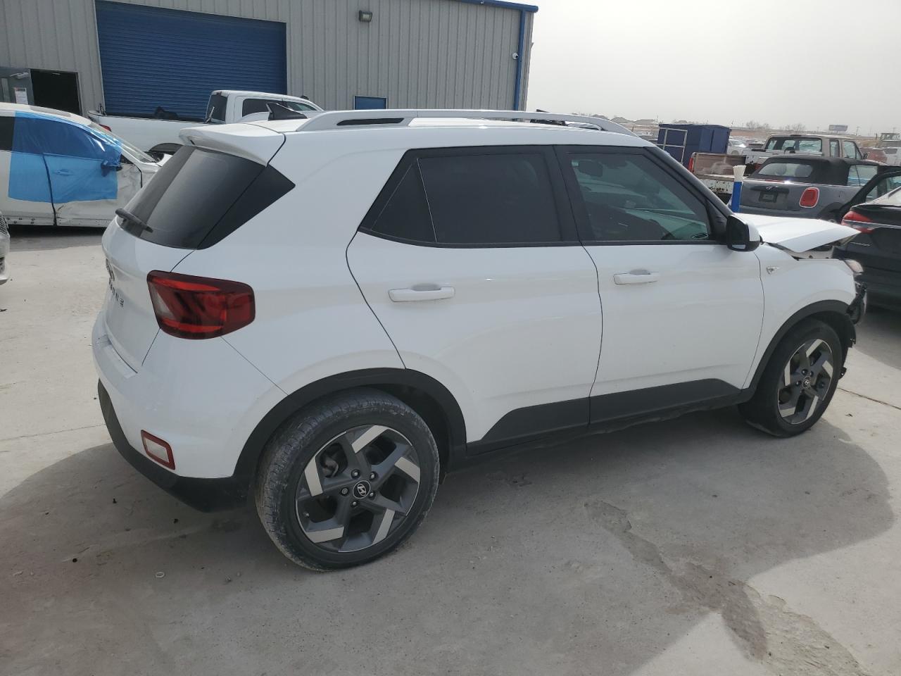 2021 Hyundai Venue - Image 3