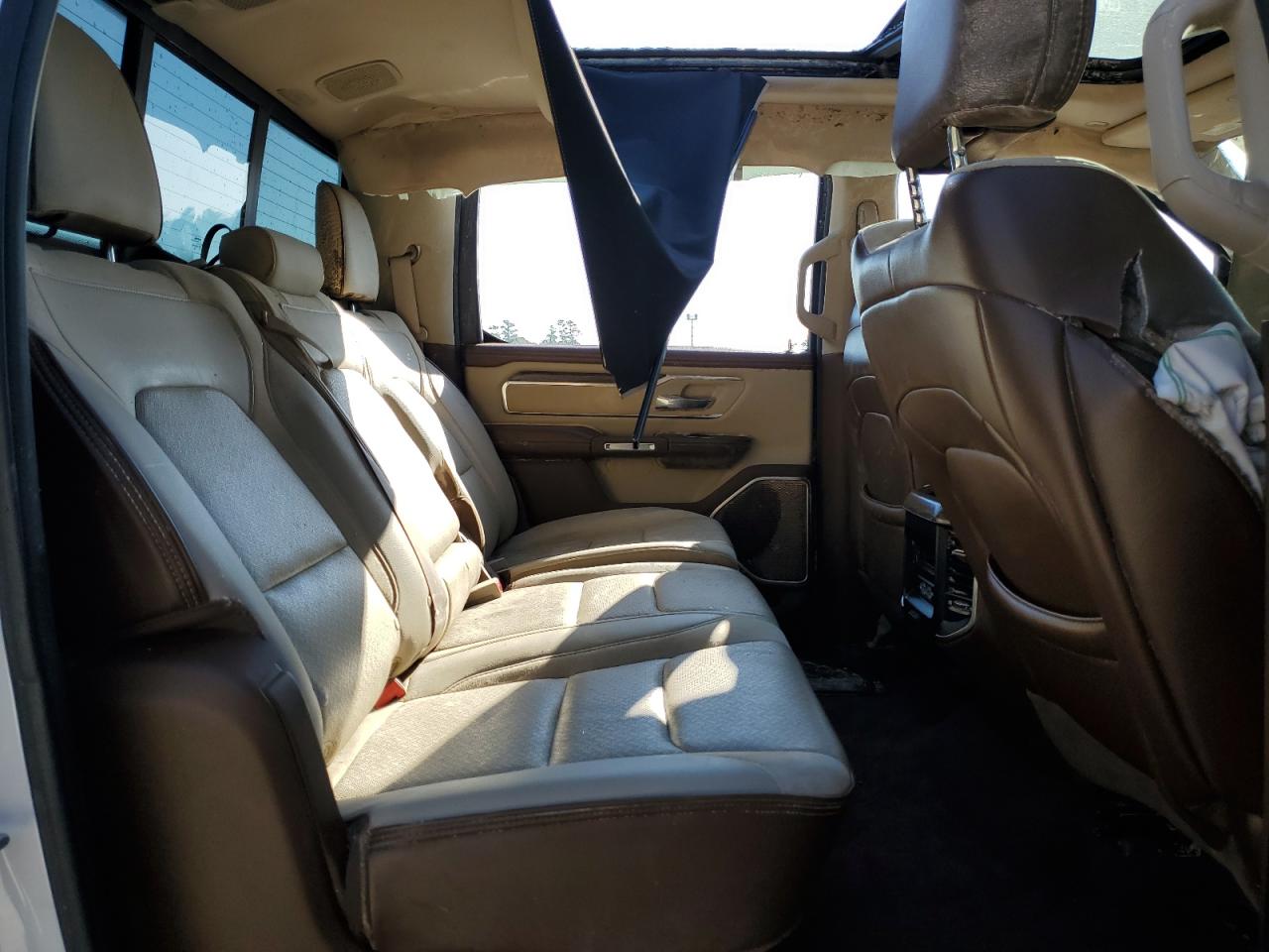 2019 RAM 1500 - Image 10