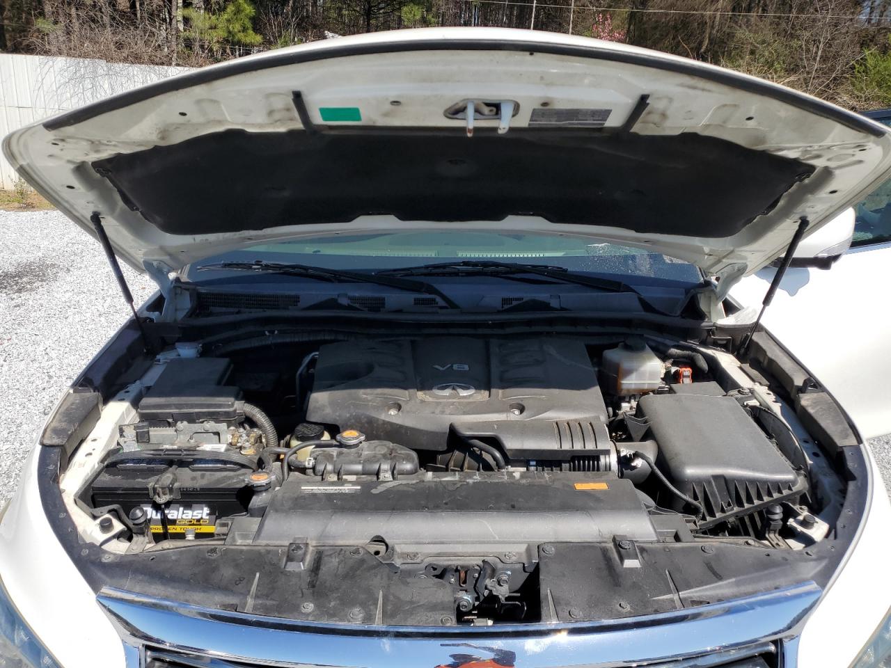 2014 Infiniti QX80 - Image 12