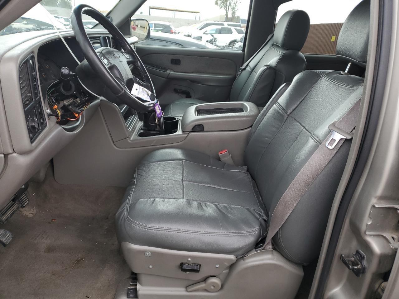 2003 Chevrolet Silverado - Image 7