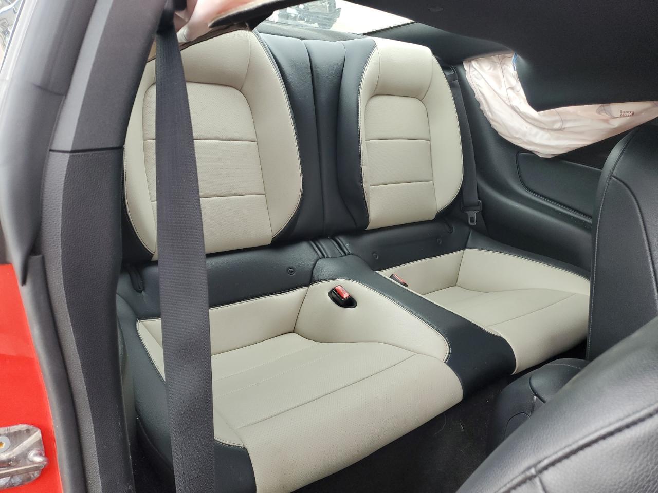 2015 Ford Mustang - Image 10
