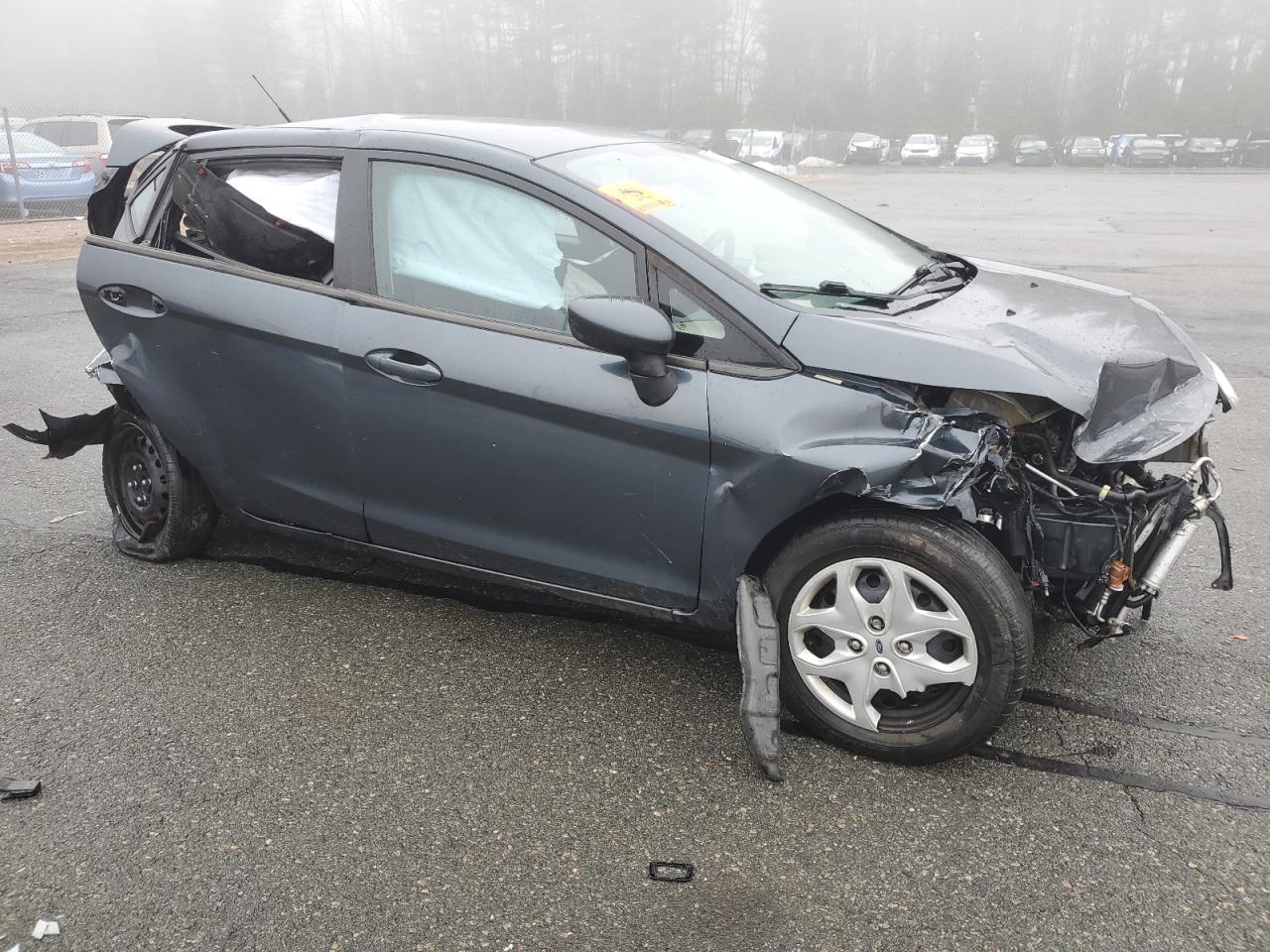 2011 Ford Fiesta - Image 4