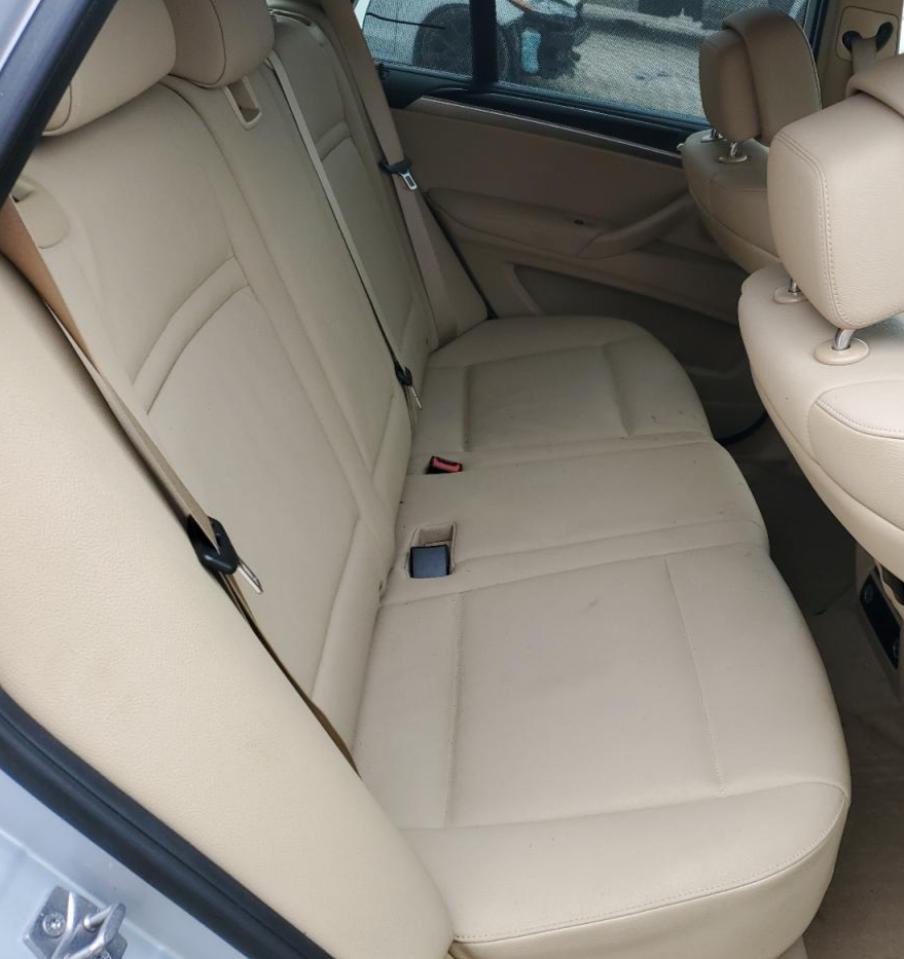 2011 BMW X5 - Image 11