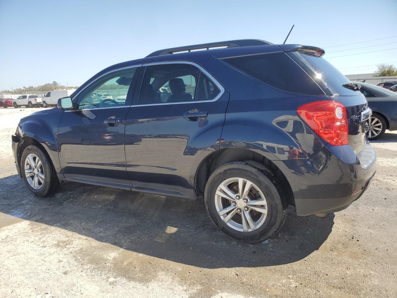 2015 Chevrolet Equinox - Image 2