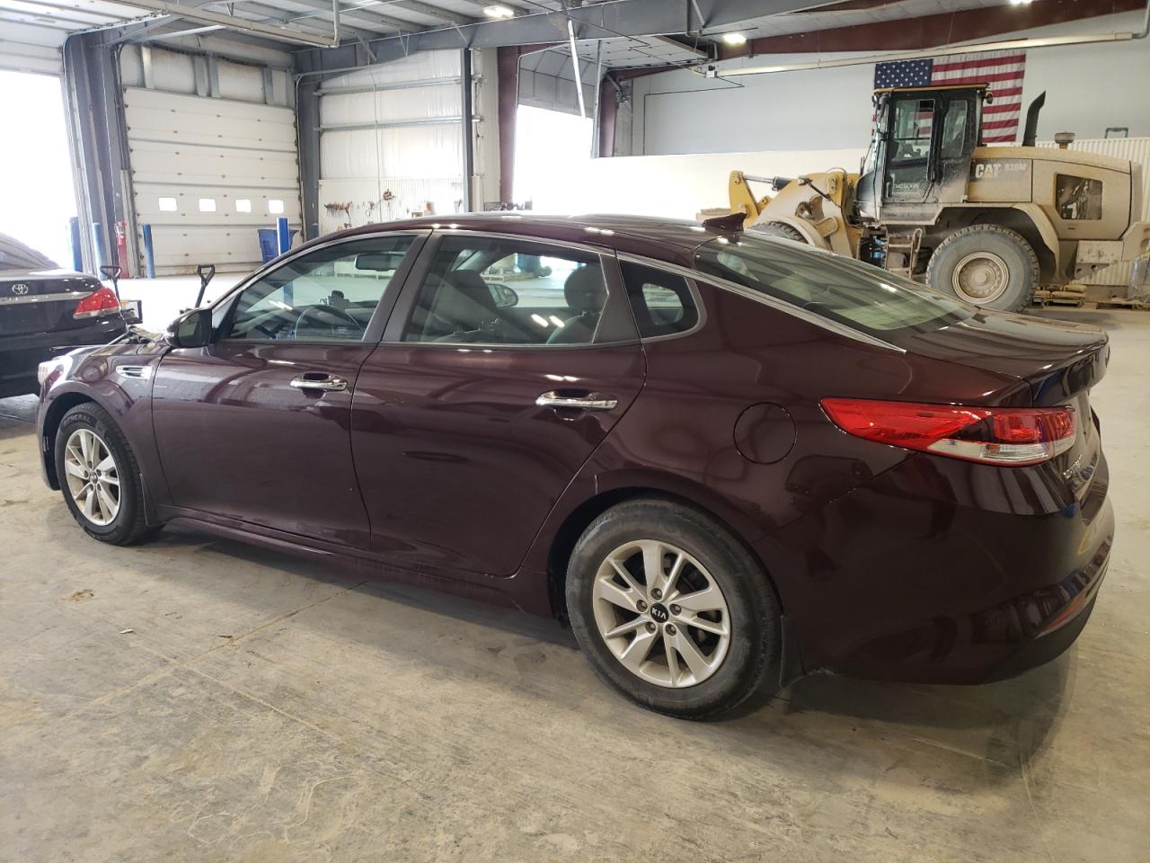 2016 Kia Optima - Image 2